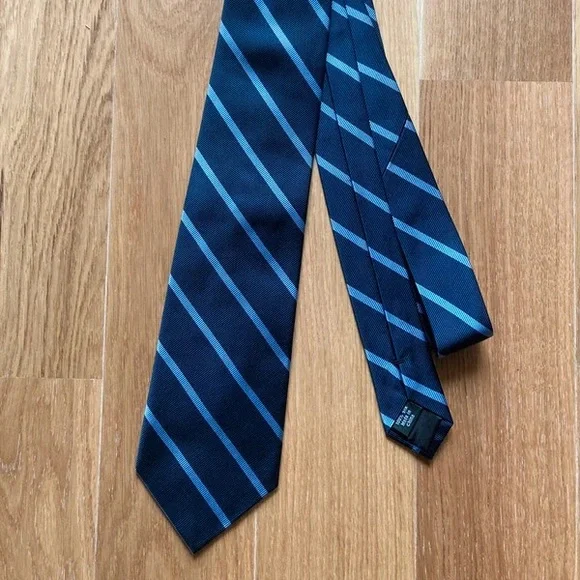 J.Crew 100% Silk Tie - Picture 4 of 6